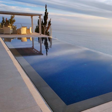 Okeanos Luxury Villas - Resort Атанион Экстерьер фото