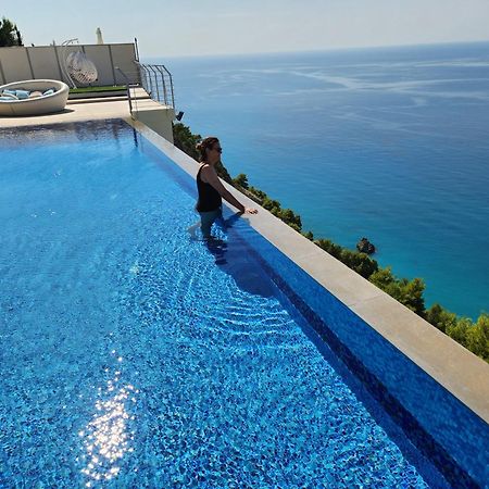 Okeanos Luxury Villas - Resort Атанион Экстерьер фото